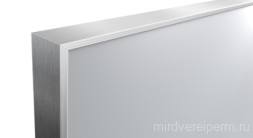 Дверь с зеркалом