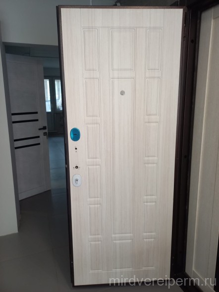 &quot;Лорд&quot; венге ребристый/сандал белый