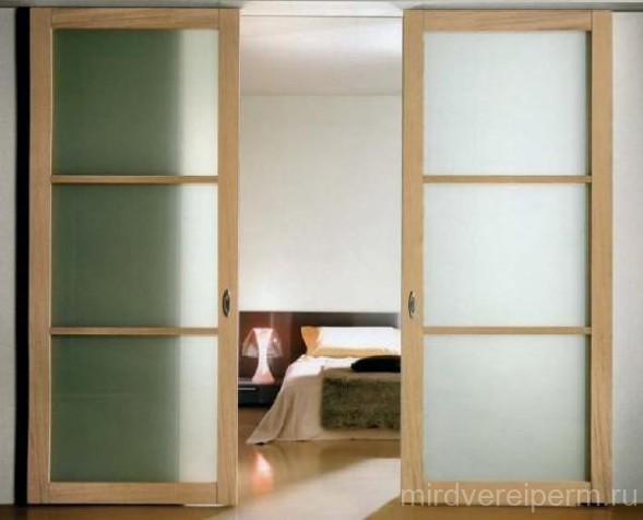 Двустворчатая раздвижная дверь 