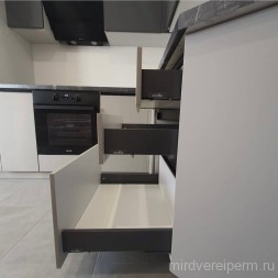 Кухня в сером цвете