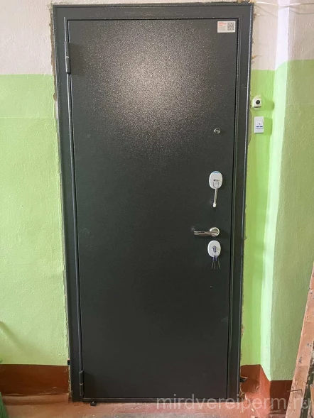 Бульдорс TRUST  ECO MP 90 Антрацит букле. Бьянко ларче 164 зеркало